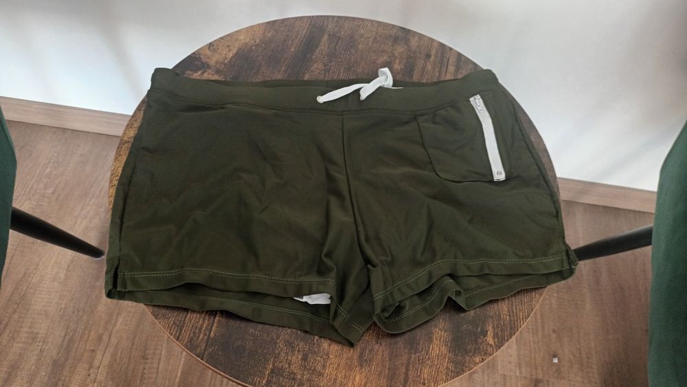 Vând boxeri de baie pt barbati