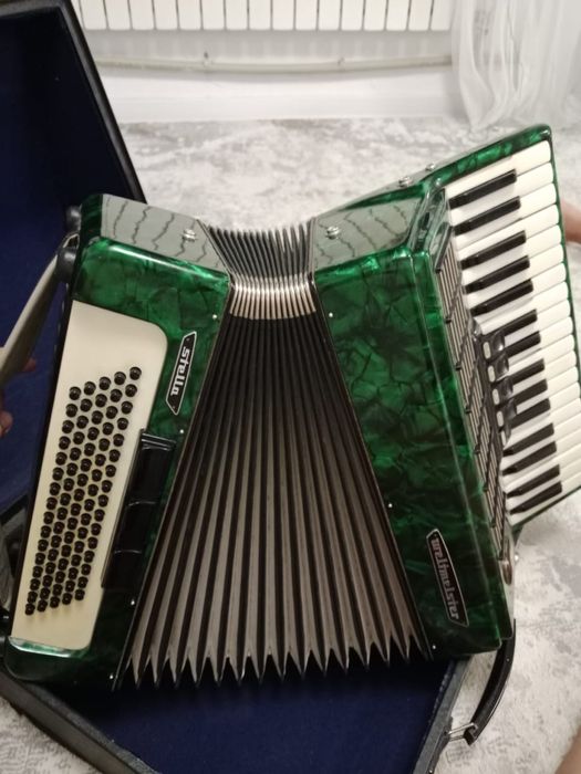 Аккордеон (Баян) в отличном состоянии