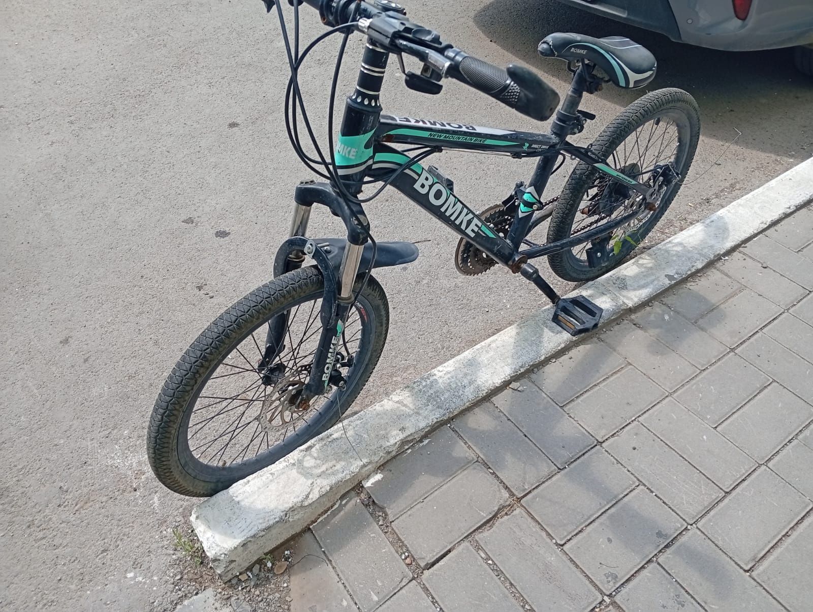 Велосипед на 6-10 лет.