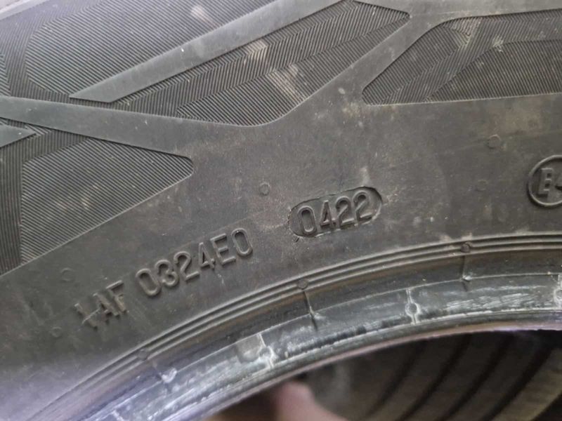 4 Continental R16 215/65
летни гуми
DOT0422