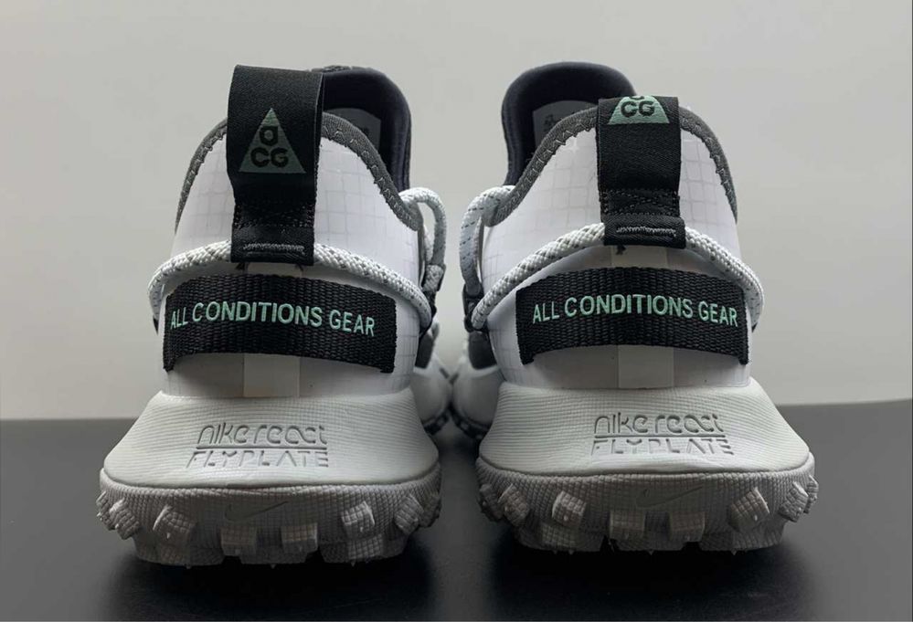 Мъжки маратонки Nike ACG Mountain Fly Low White Black