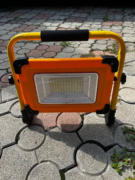 Lampa cu Lumina LED solara