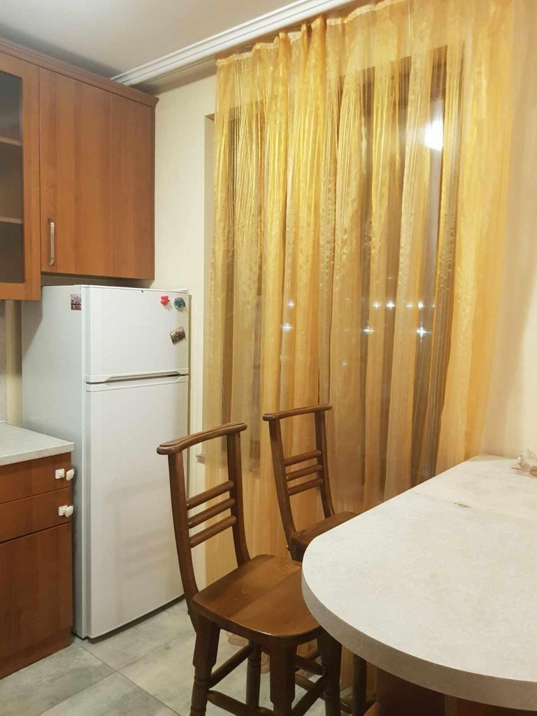 Дава се под наем Двустаен апартамент в Пловдив, Мараша - 60 кв.м за 408 € - Снимка #2