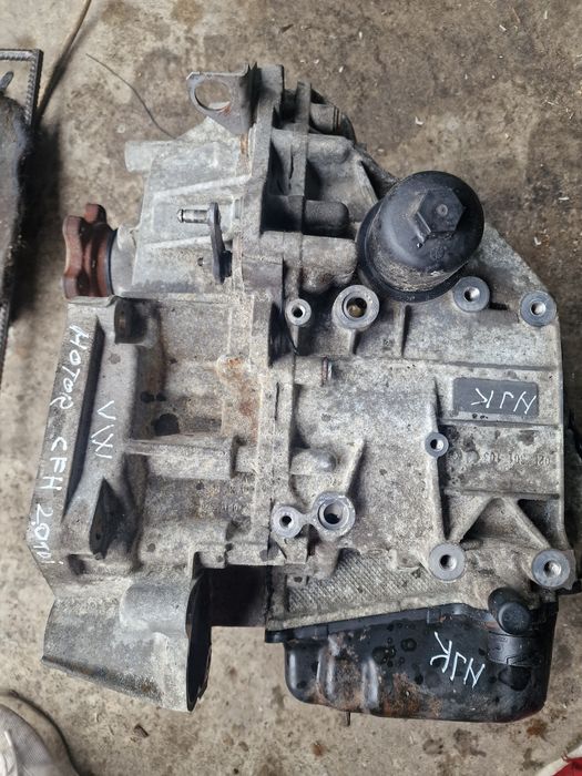 Cutie automata Vw Passat b6,b7 motor 2.0 tdi cod motor CFH
