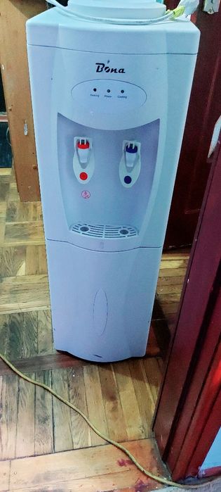 Диспенсер продам