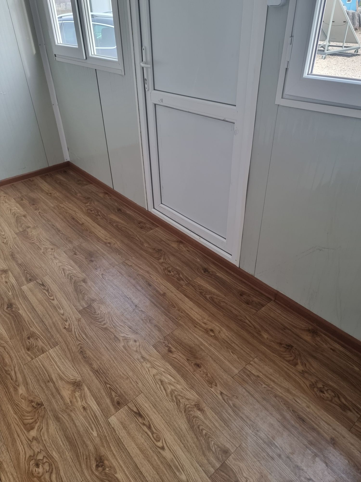 Container second hand gri 4x2.4 aer conditionat inclus