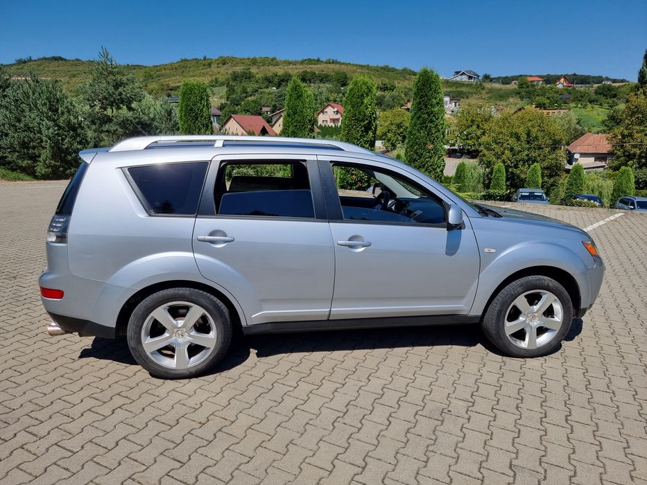 Mitsubishi outlander