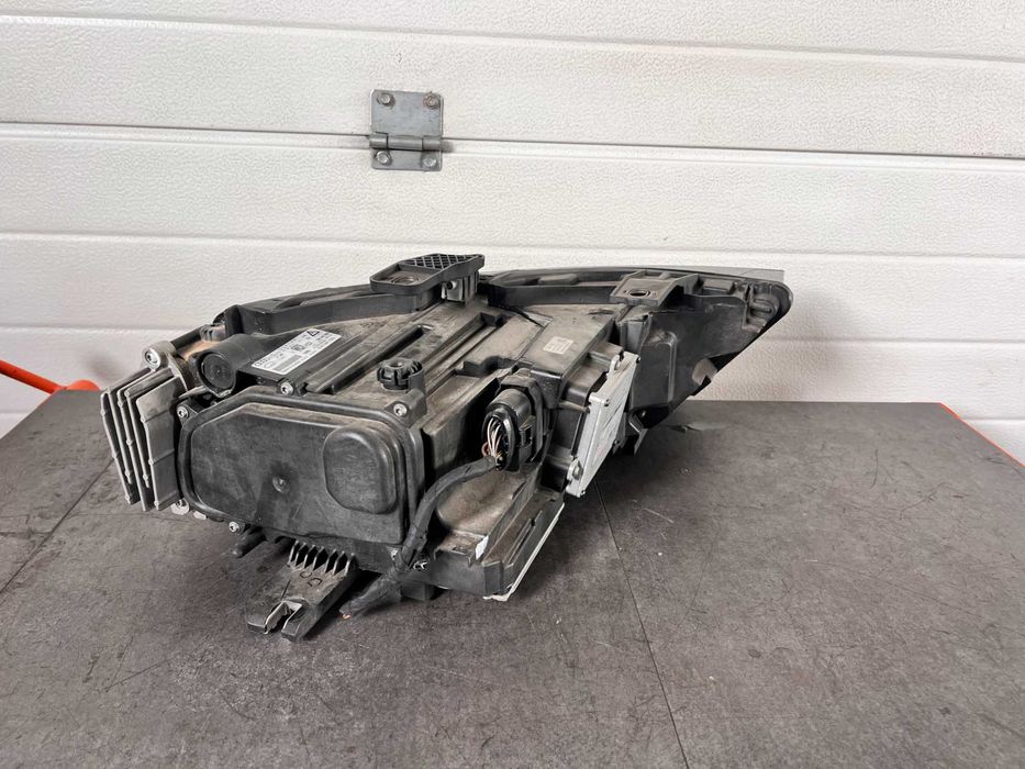 Far stanga/dreapta Full Led Audi Q3 8U 8U0941033/8U0941034