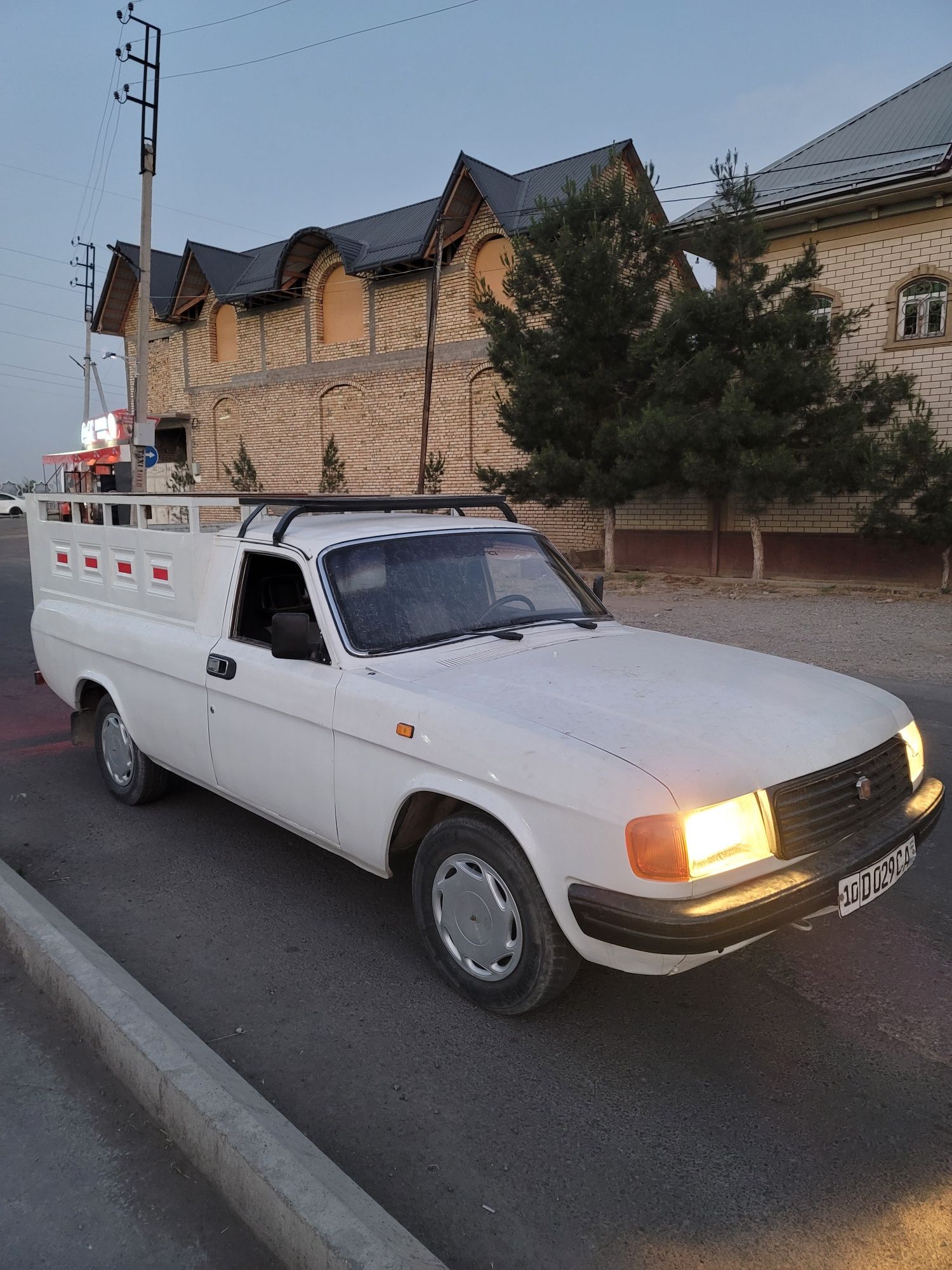 Volga 3102 sotiladi