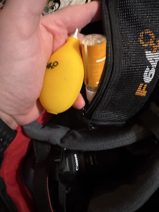 Canon EOS R8 + RF 50mm 1,8 +RF 35mm f1.8 +accesorii