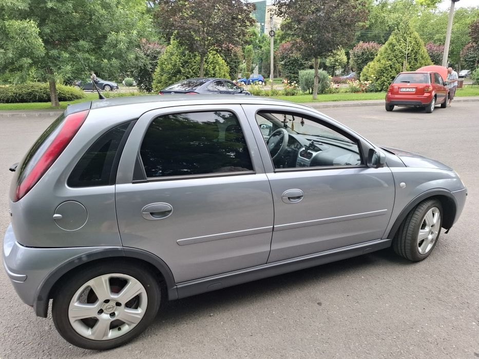 Vând Opel Corsa C