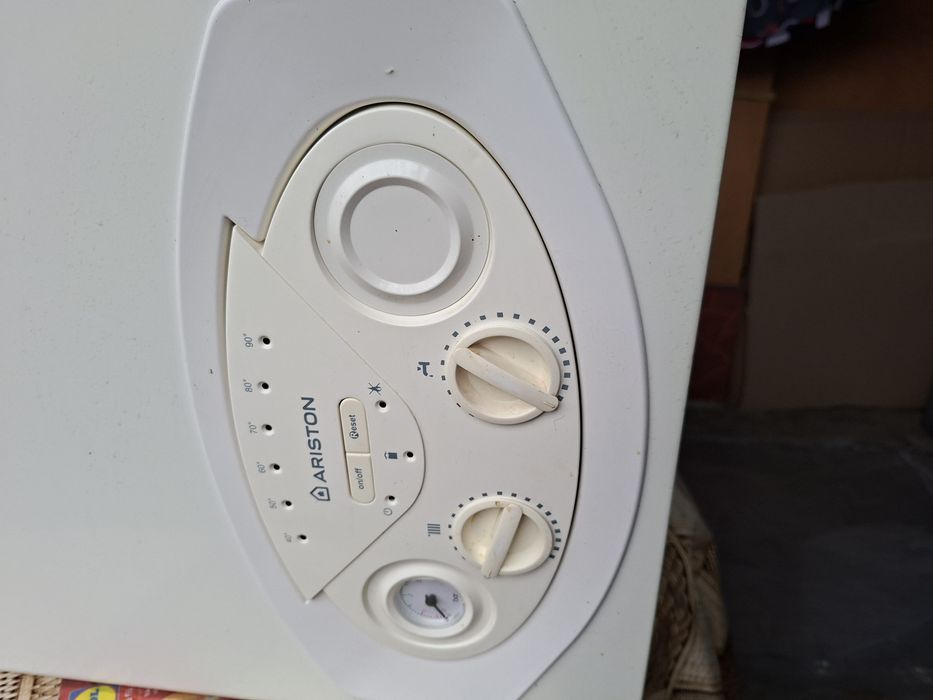 Centtala termica tiraj fortat Aristton pentru piese