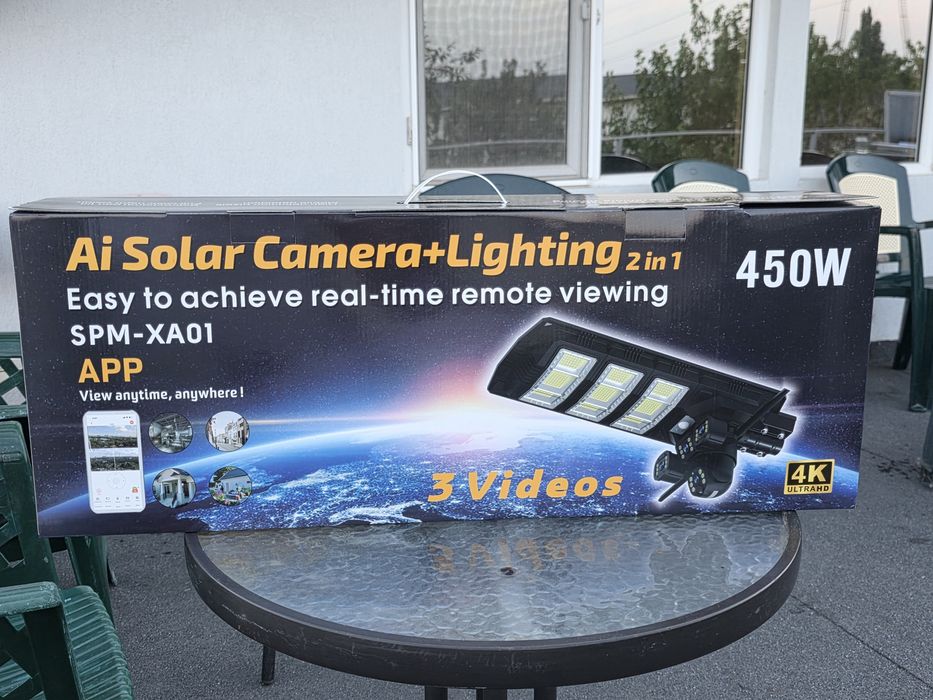 Cameră de supraveghere cu lampa solară 450W cu camere 4G, audio, alar