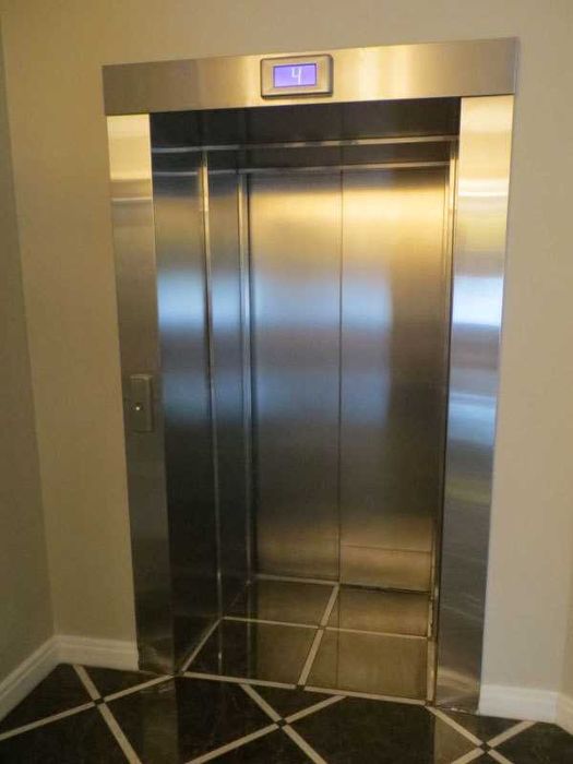 Обрамление лифтовых порталов