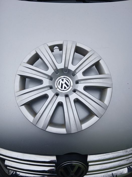 Продам оригинальные колпаки размер :16