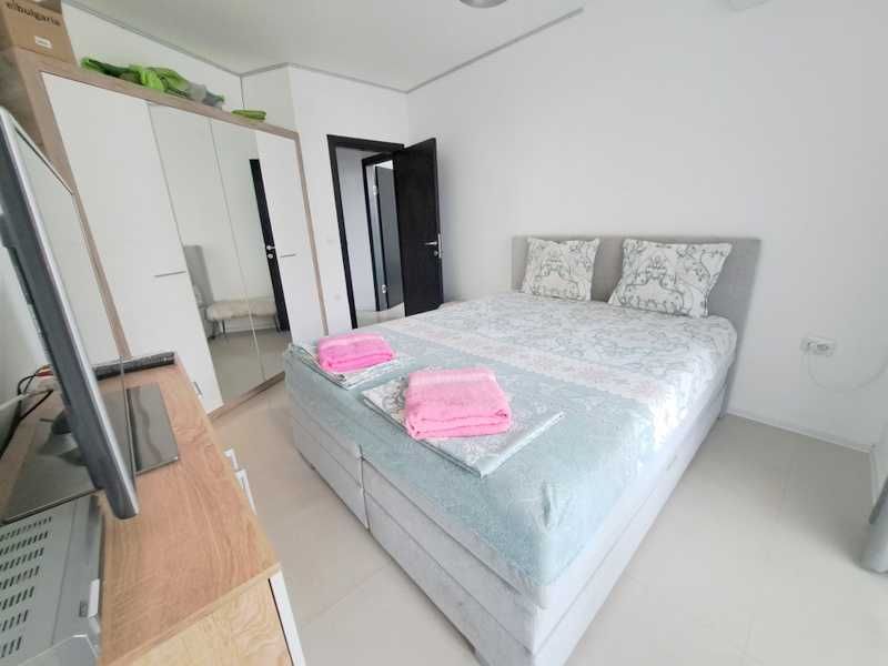 Продава се Тристаен апартамент в Бургас, Сарафово - 84 кв.м за 1929 €/кв.м - Снимка #3