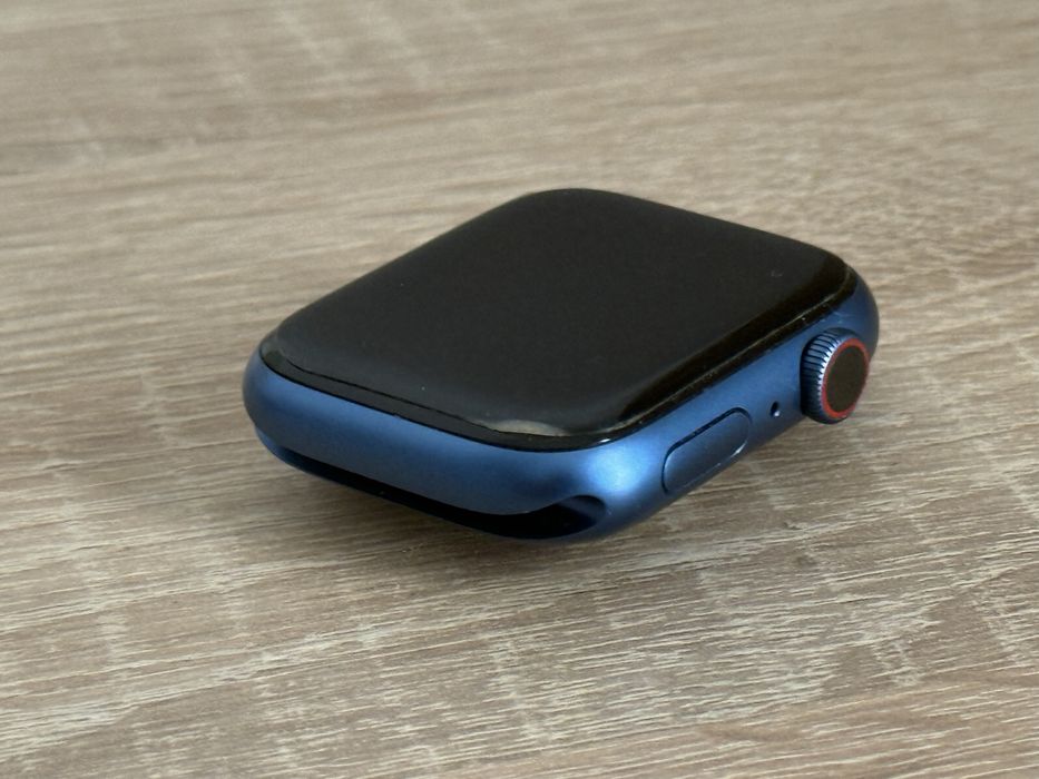 Apple Watch Series 7, GPS + Cellular, 45mm Blue Aluminium Case,