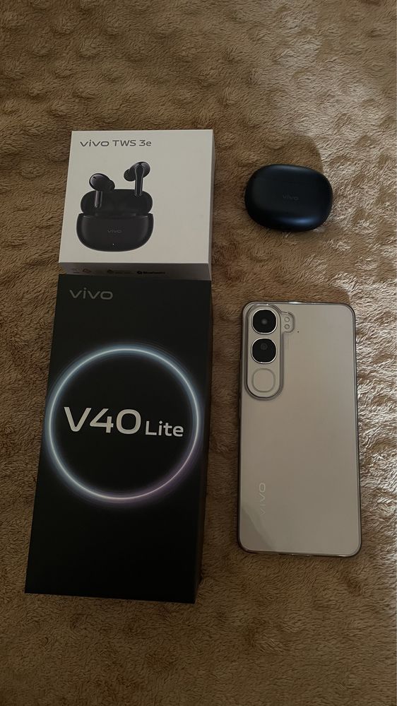 Vivo V40 lite почти новый