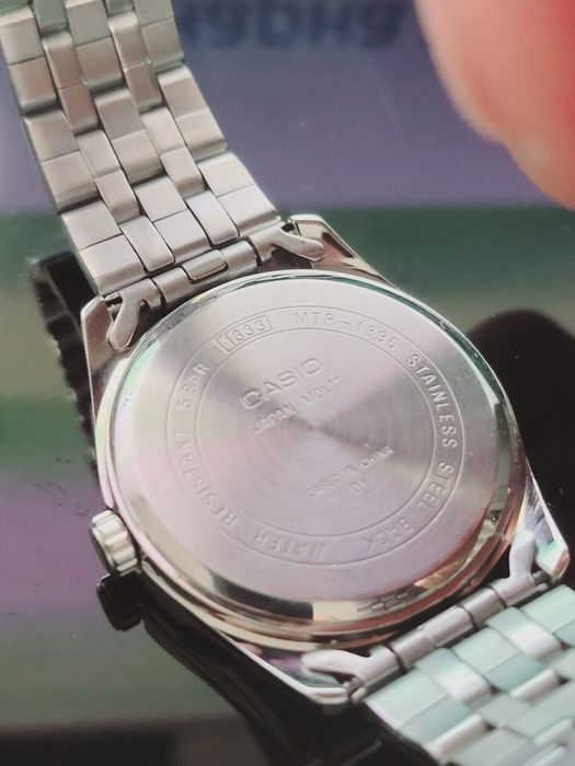 Продам часовник Касио