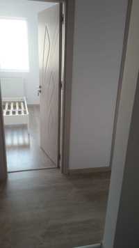 Apartament 3 camere de inchiriat