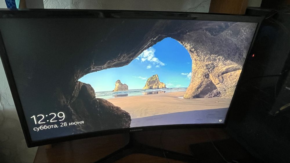 Монитор 60гц Samsung C24