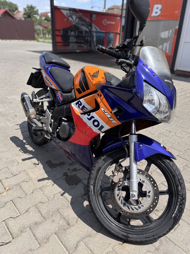 Honda cbr 125R anul 2007