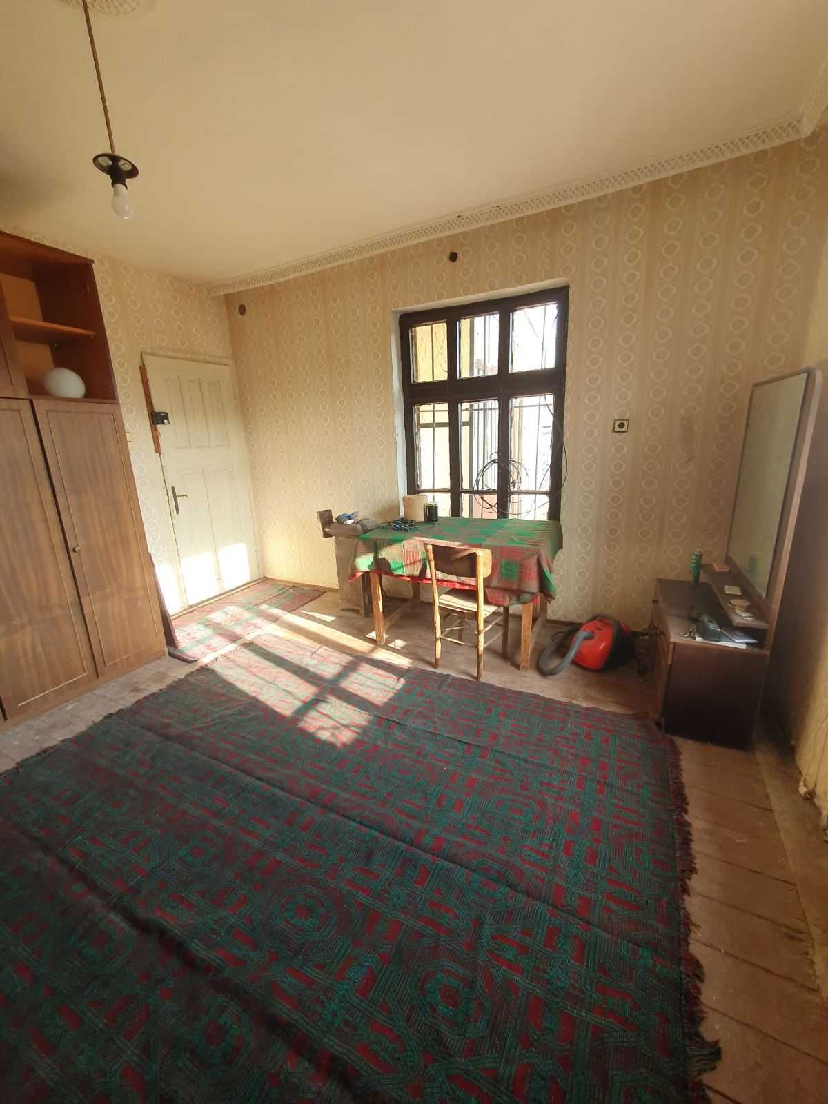 Продавам къща на 10 км от Хасково