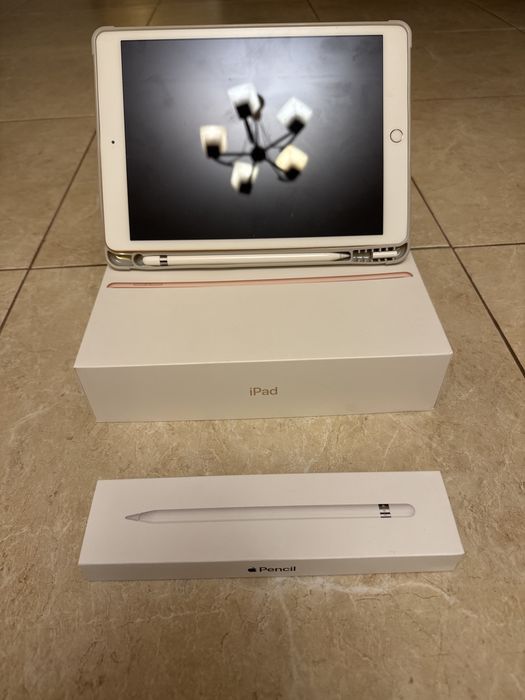 Tableta Apple IPAD,  128gb, generatia 7 cu Apple pencil si husa