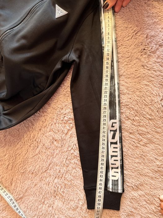 Детски оригинален екип GUESS 10г.