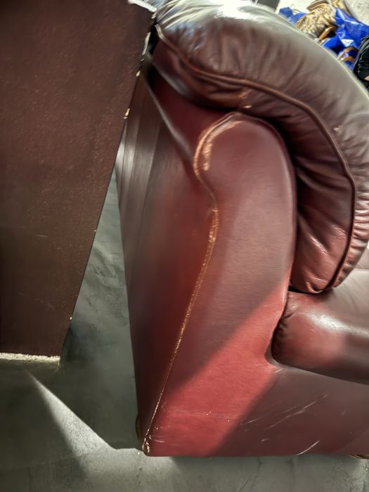 Canapea piele 3 locuri+ fotoliu piele + taburet piele