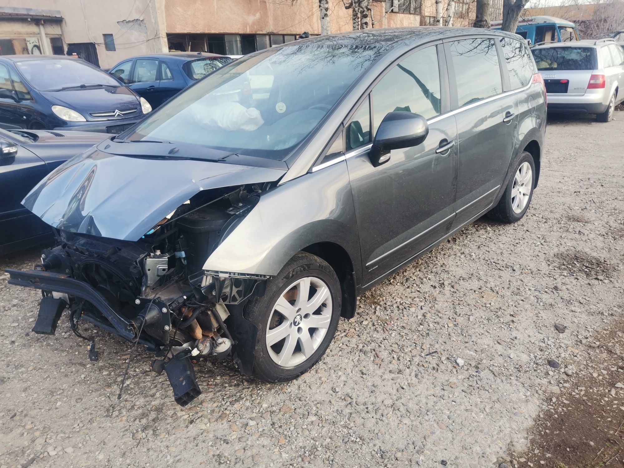 Пежо 5008 peugeot 5008 1.6hdi 109кс 9HZ (DV6TED4) за части