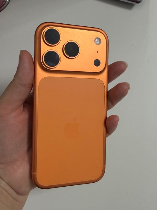 De Vânzare!!! iPhone 17 Pro, 512 gb, Cosmic Orange!!