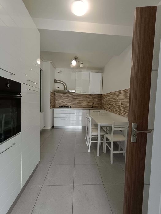 Tractorul, Coresi - 2 camere, 70m², loc de parcare, Pret NEGOCIABIL