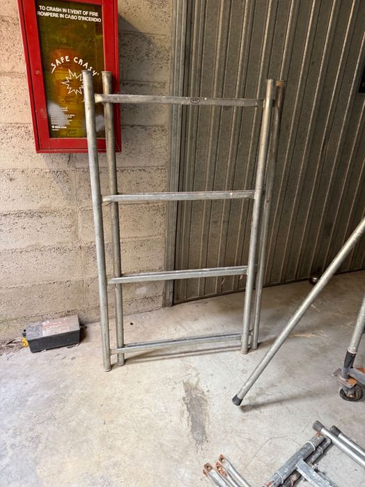 Schela mobila otel zincat 4,5 metri - pentru teren inclinat