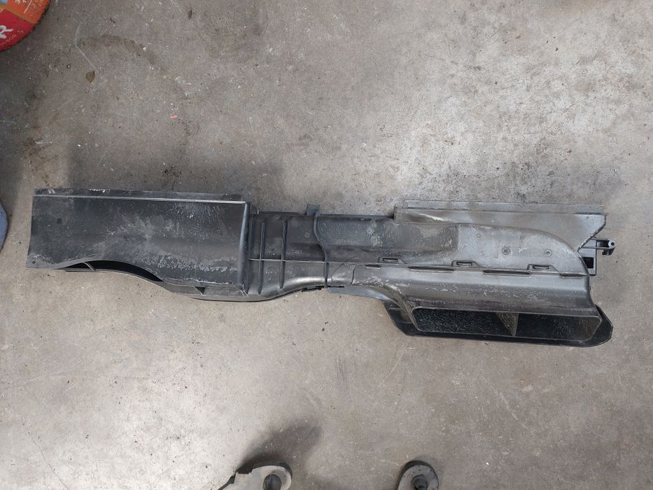 Priza aer trager Octavia 3/Passat B8