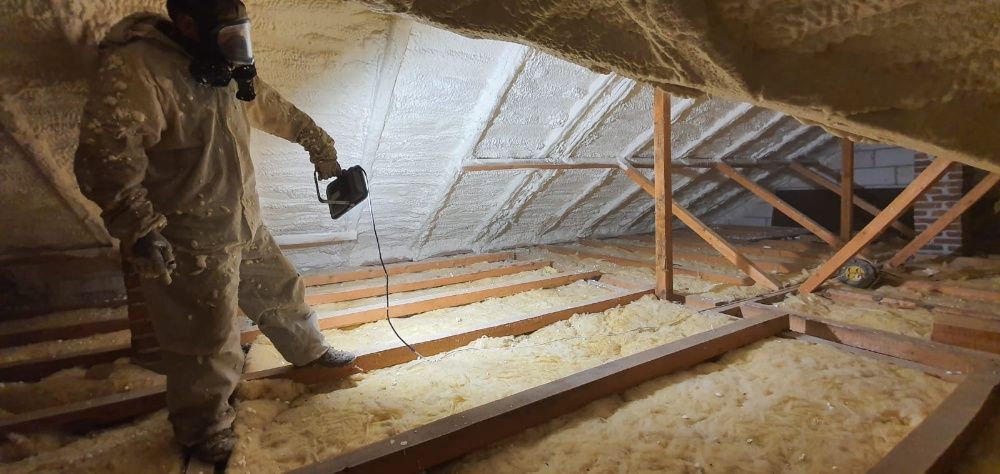 IZOLATII SPUMA Poliuretanica - 49 RON! Fara alte cheltuieli!