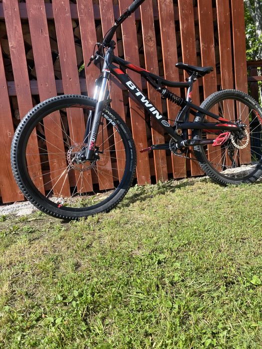 vând rockrider 520 s în stare buna