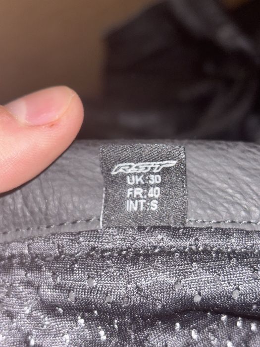 pantaloni RST folositi un sezon (4-5 luni)