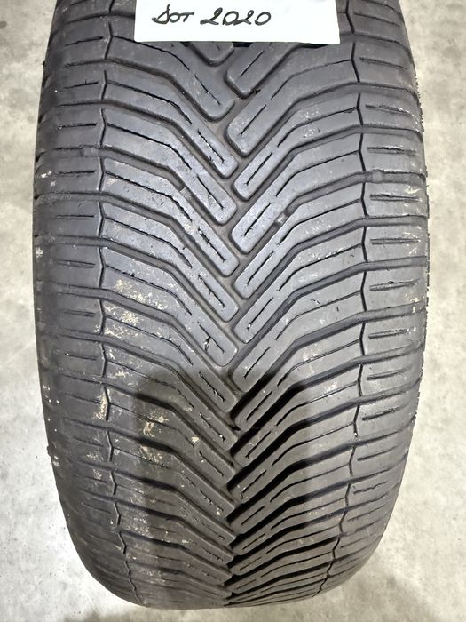 O anvelopa allseason 215 / 69 R 16 Michelin