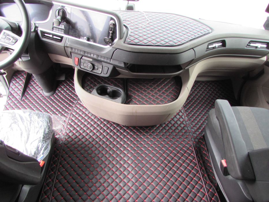 Стелки за камион Даф DAF XF 106 2021+ EURO 7 под 2 нива Еко кожа