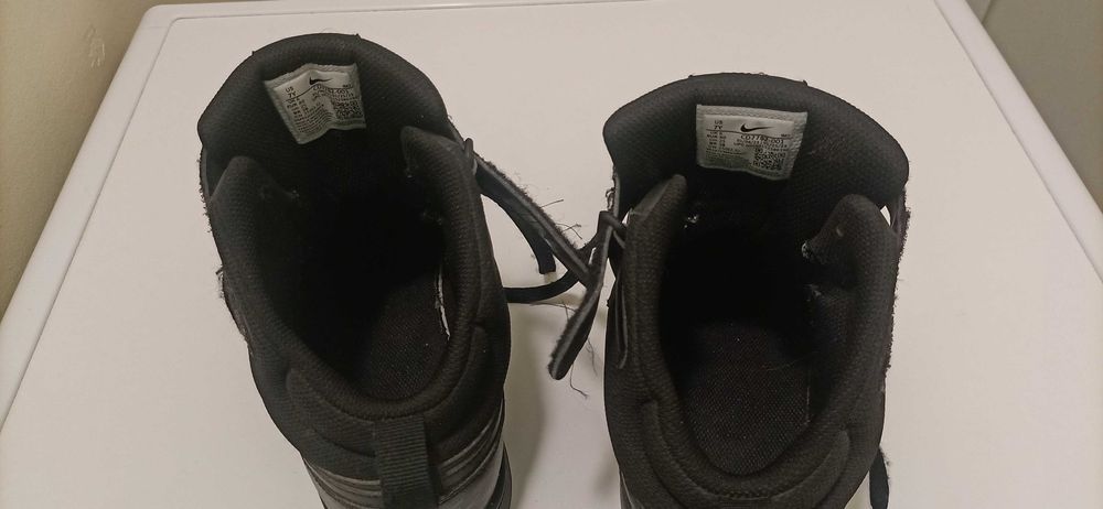 Маратонки високи/боти Nike
Сникърси Court Borough Mid 2
