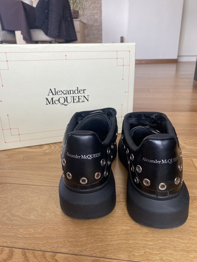 Обувки на Alexander McQueen