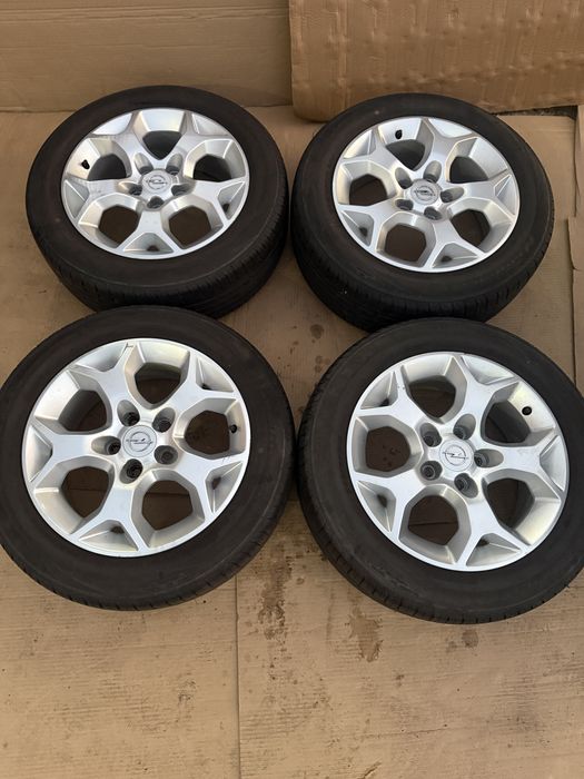 Оригинални алуминиеви джанти Opel 16” 5x110 ET37 с гуми