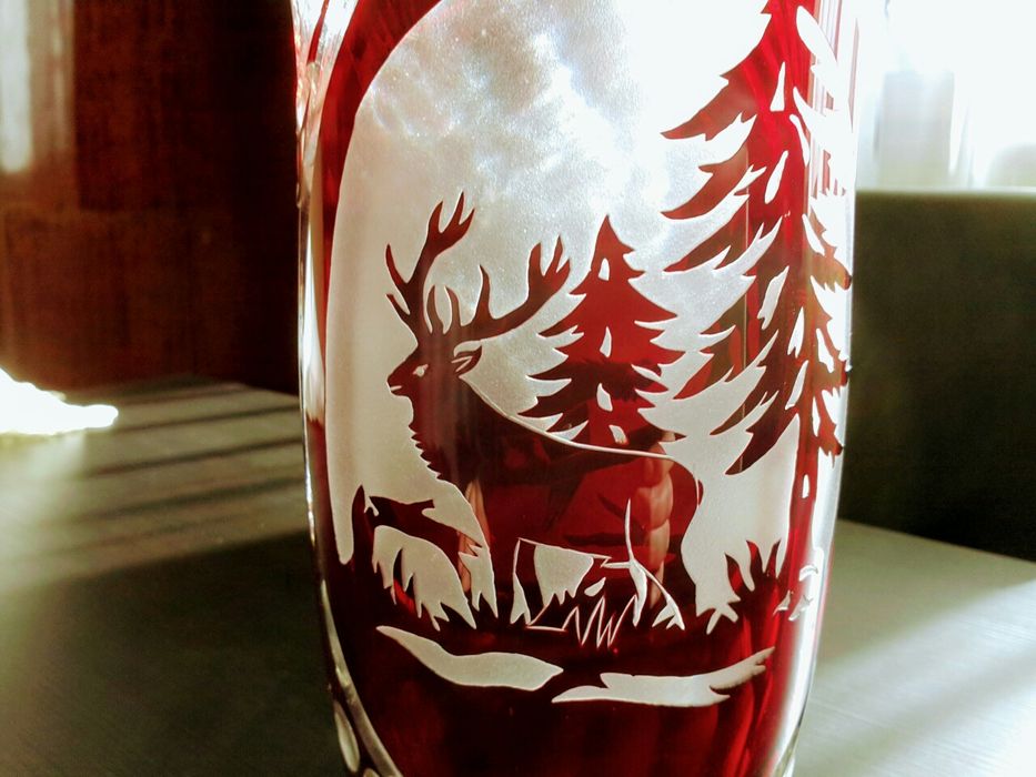 Vaza cristal , motive vanatoare.