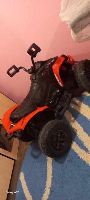 Vând Atv electric