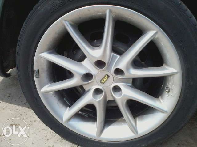 roti jante 5 112 8.5j  cu originale skoda octavia 5x112