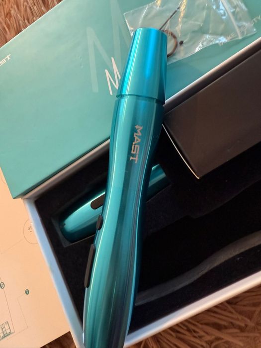 Aparat micropigmentare sprancene