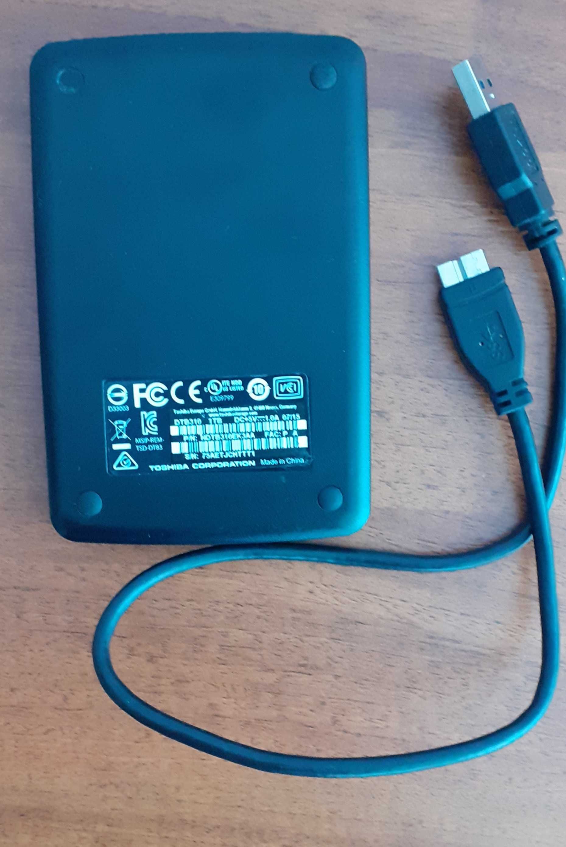 Външен хард диск Toshiba Canvio Basics, 1TB, USB 3.0