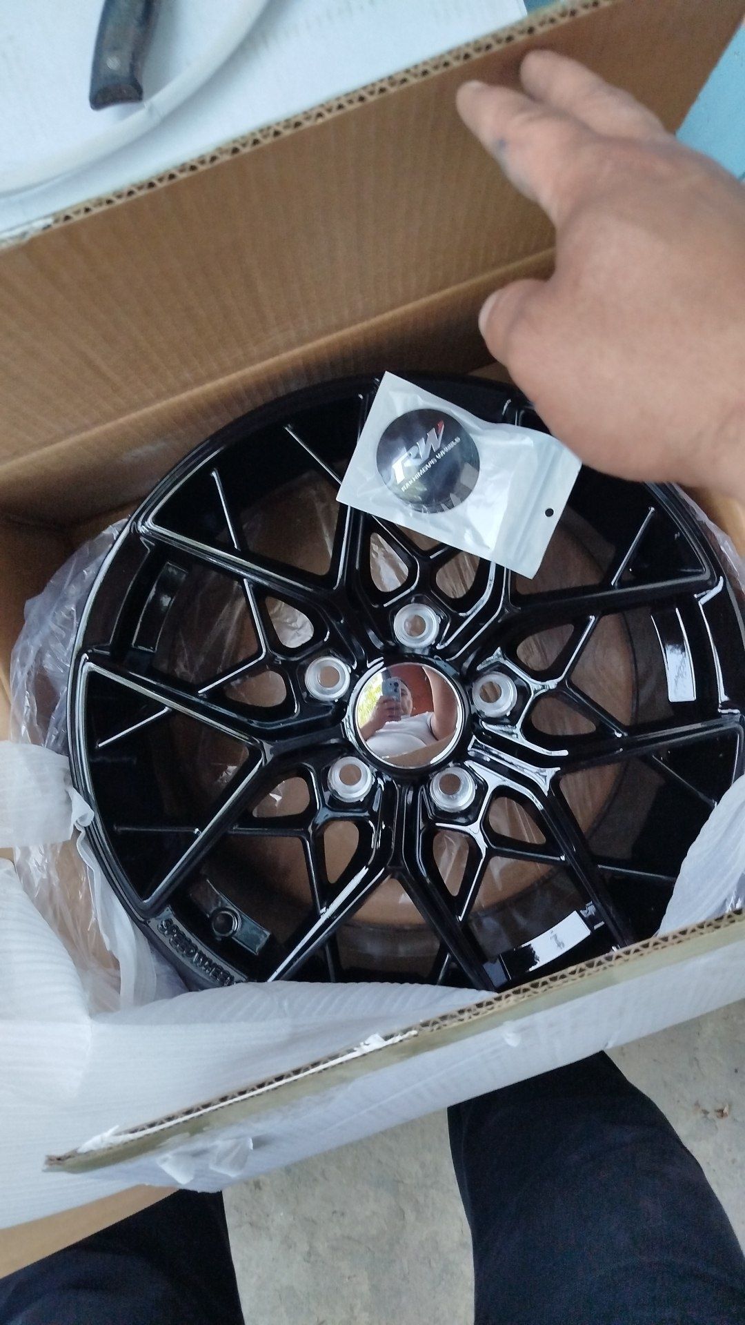 Disca sotiladi  5 x114