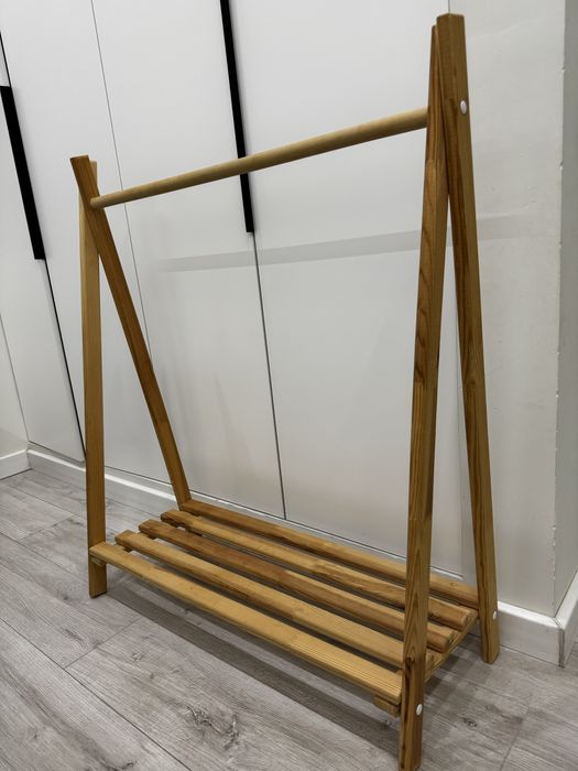 Детская напольная вешалка